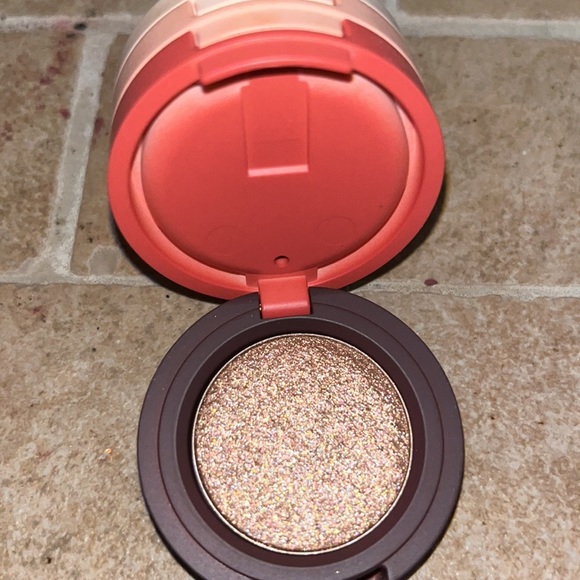 Kaja eyeshadow - Picture 4 of 4